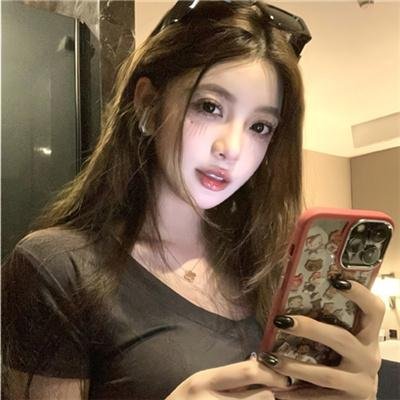 黄色